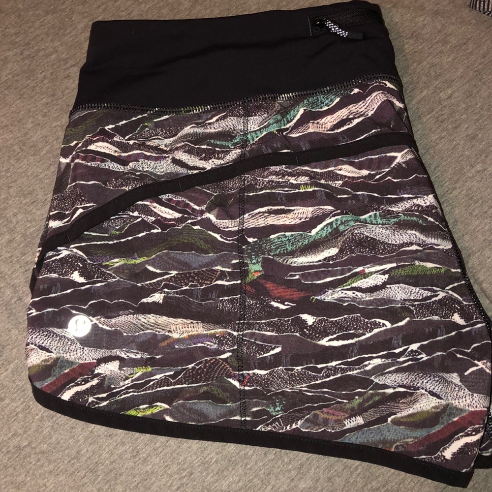 lululemon athletica Black Multi-Color Patterned Athletic Shorts